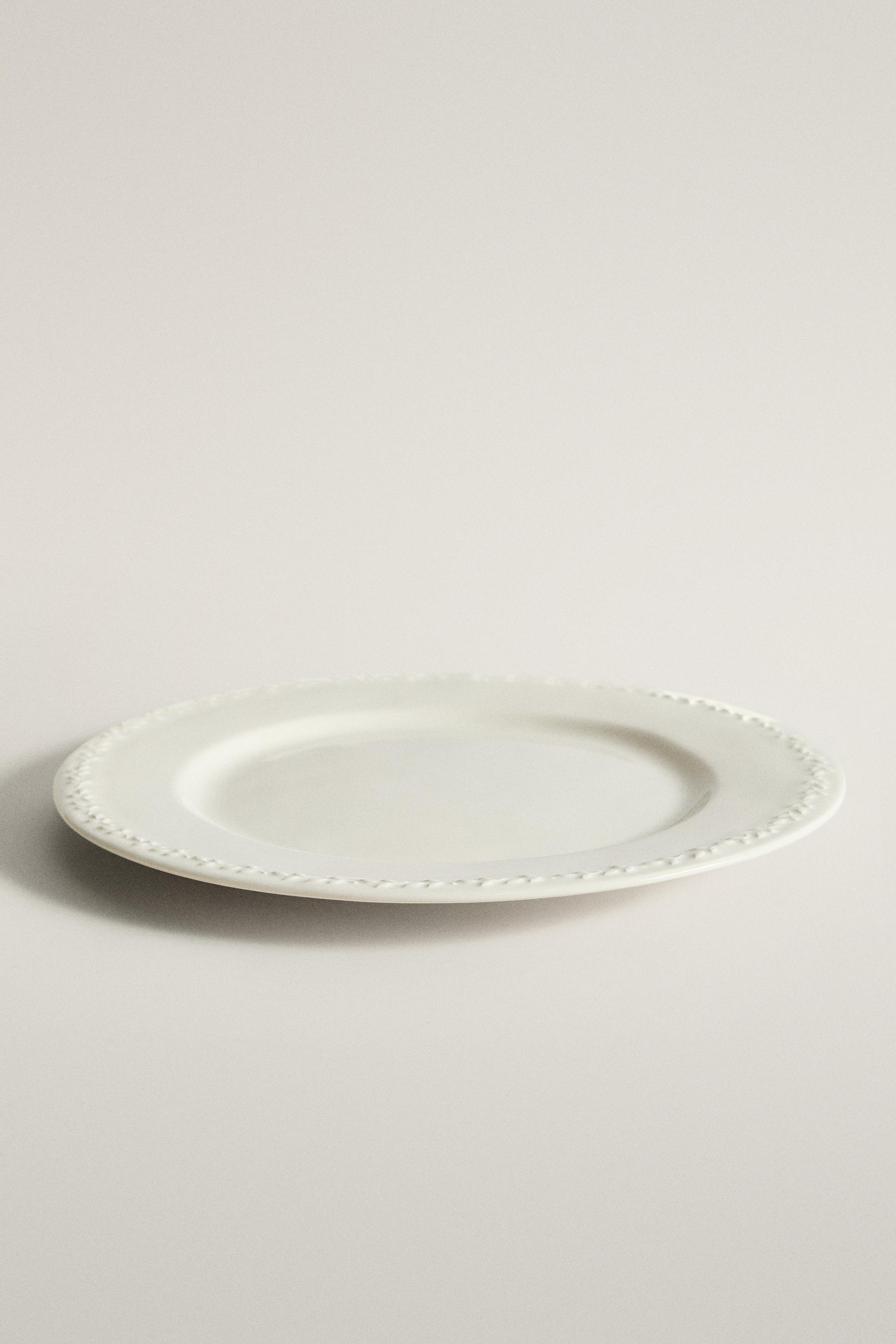 ASSIETTE PLATE FAÏENCE BORD RELIEF